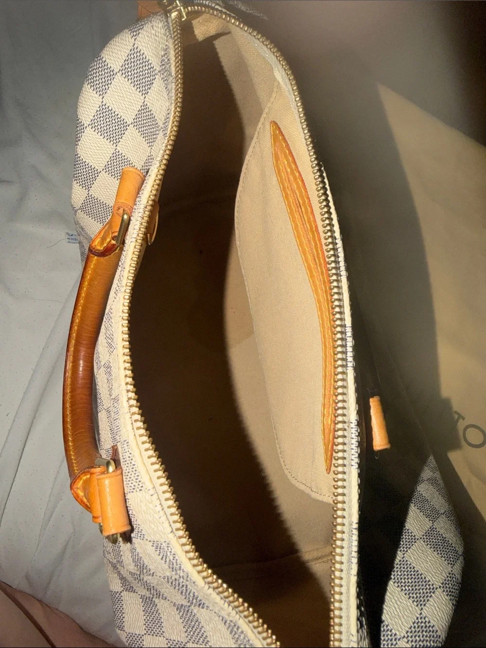 Louis Vuitton speedy 30